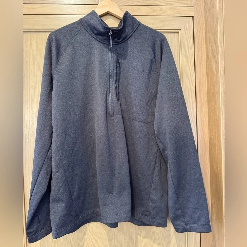 The North Face Men's Extended Size High Collar Quarter Zip with Pocket / XXL